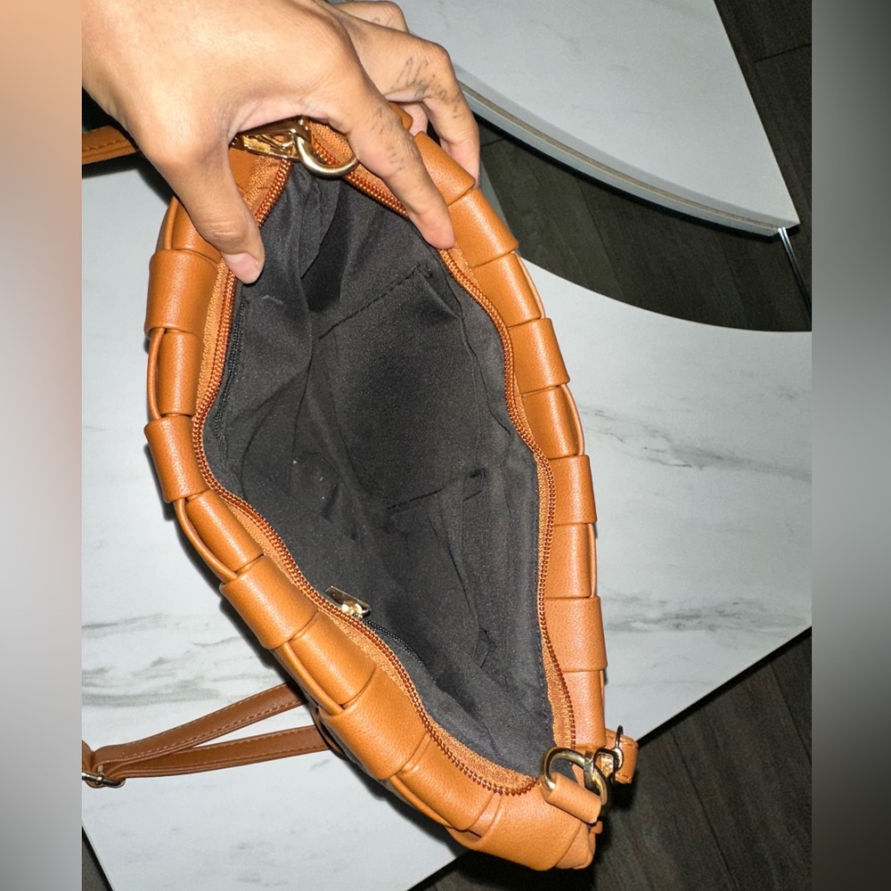 Patterned Clutch - image 4